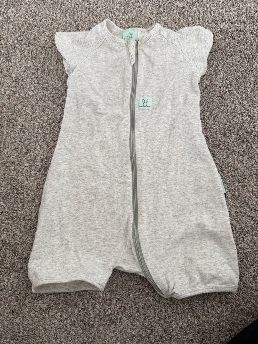 ergoPouch Short Sleeve Romper 0.2 TOG Grey Marle size 1